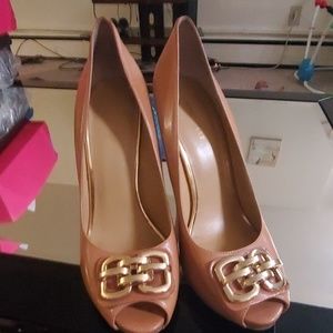 Peep toe buckle high heel